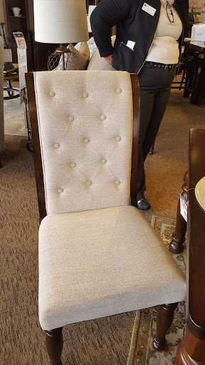 Furniture Store «Ashley HomeStore», reviews and photos, 80 Nardozzi Pl, New Rochelle, NY 10801, USA