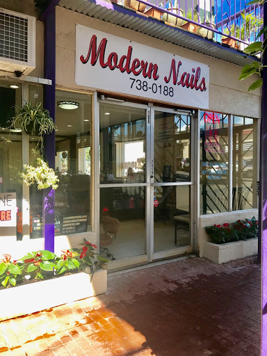 Modern Nail Salon