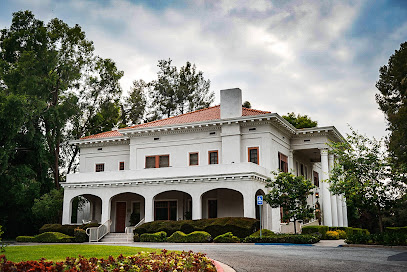 The Alumni House