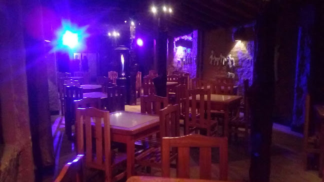 Tambo Ckepnitur Pub Restaurant