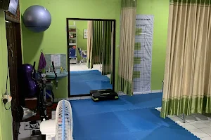 Fisioterapi A3 PHYSIO CENTER image