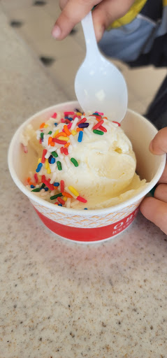 Ice Cream Shop «Oberweis Ice Cream and Dairy Store», reviews and photos, 925 IL-59, Bartlett, IL 60103, USA