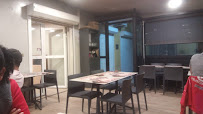 Atmosphère du Restaurant Mam'Zelle Pizza Trois Mares à Le Tampon - n°6