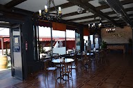 Casa Pino Restaurante Cafetería en Villares de la Reina