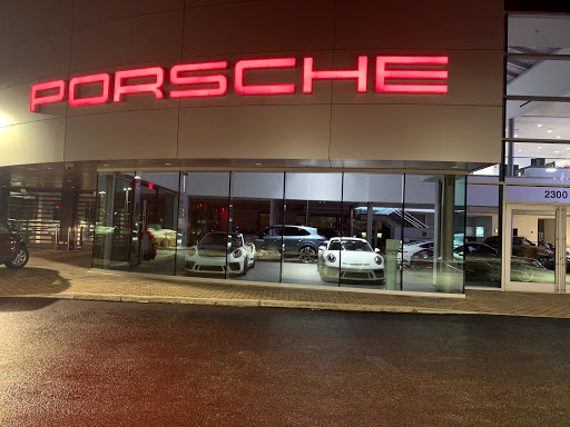 Porsche Exchange, 2300 Skokie Valley Rd, Highland Park, IL 60035, USA, 
