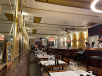 Atmosphère du Restaurant français Restaurant Le Lamartine à Mâcon - n°2