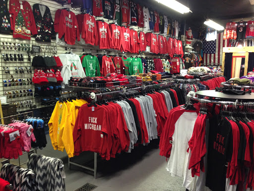 Vintage Clothing Store «Clothing Underground», reviews and photos, 1652 N High St, Columbus, OH 43201, USA