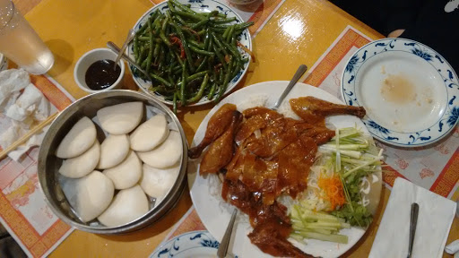 Shopping Mall «Cary Village Square Shopping Center», reviews and photos, 657 Cary Towne Blvd, Cary, NC 27511, USA