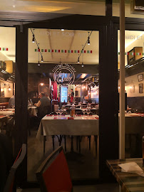 Atmosphère du Restaurant italien Chez Carlo Cordeliers - Pizzas au feu de bois à Lyon - n°10