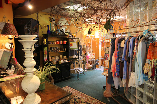 Florist «Horse Feathers Floral Design», reviews and photos, 40 High St, Mt Holly, NJ 08060, USA