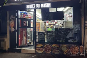 Burger parisien image