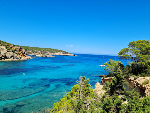 Sitios para visitar con niños gratis en Ibiza