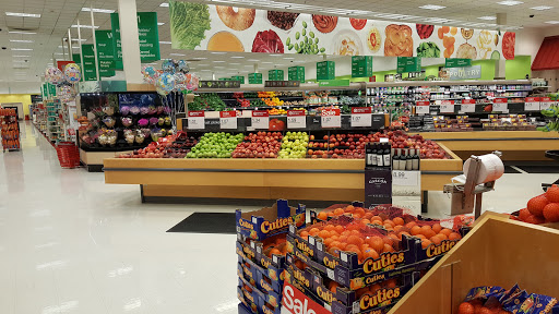 Department Store «Target», reviews and photos, 3885 E Main St, St Charles, IL 60174, USA