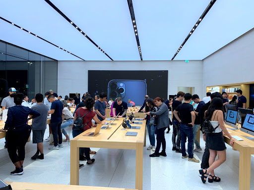 Computer Store «Apple Irvine Spectrum Center», reviews and photos, 763 Spectrum Center Dr, Irvine, CA 92618, USA