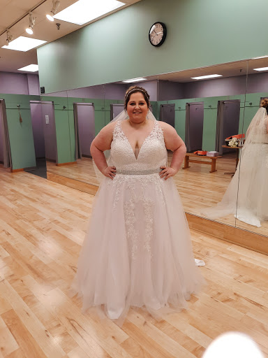 Bridal Shop «USA Bridal», reviews and photos, 900 Conference Dr, Goodlettsville, TN 37072, USA