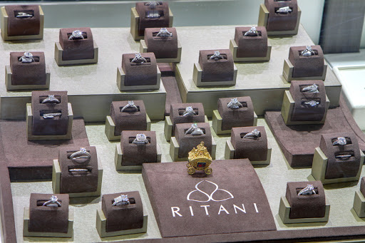 Jewelry Store «Casale Jewelers», reviews and photos, 1639 Richmond Rd, Staten Island, NY 10304, USA