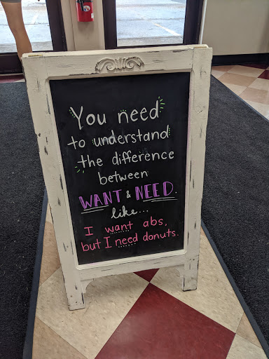 Donut Shop «Lee Donuts», reviews and photos, 124 Peterson Rd, Libertyville, IL 60048, USA