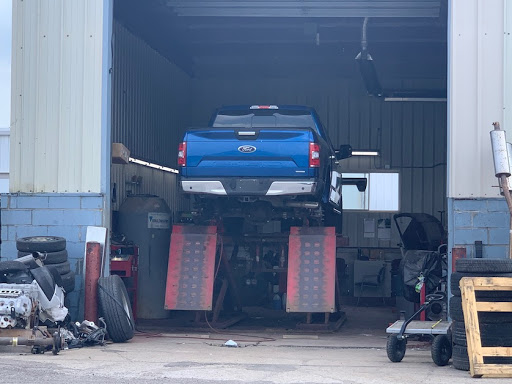 Auto Body Shop «Body Shop Avis Ford», reviews and photos, 21377 Telegraph Rd, Southfield, MI 48033, USA