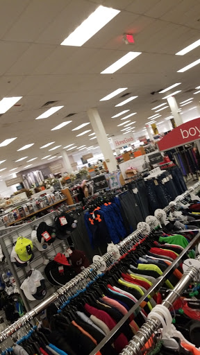 Shopping Mall «Fresh Pond Mall», reviews and photos, 545 Concord Ave #21, Cambridge, MA 02138, USA