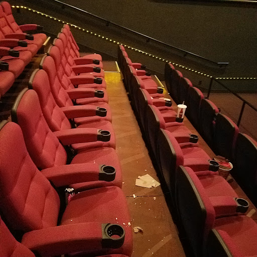 Movie Theater «AMC Showplace Machesney Park 14», reviews and photos, 1860 Anjali Way, Machesney Park, IL 61115, USA