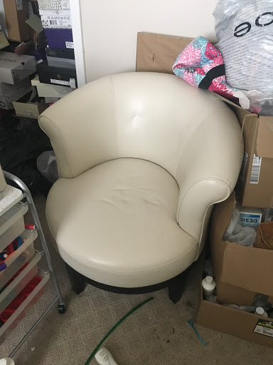 Furniture Store «J & J Furniture Plus», reviews and photos, 1808 N Emerson Ave, Minneapolis, MN 55411, USA