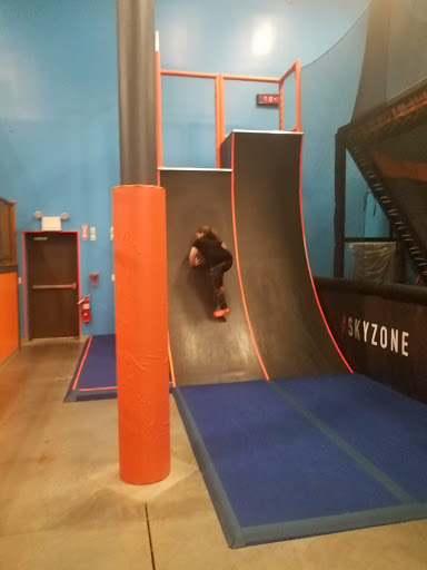 Amusement Center «Sky Zone Trampoline Park», reviews and photos, 70 Pawtucket Ave, Rumford, RI 02916, USA