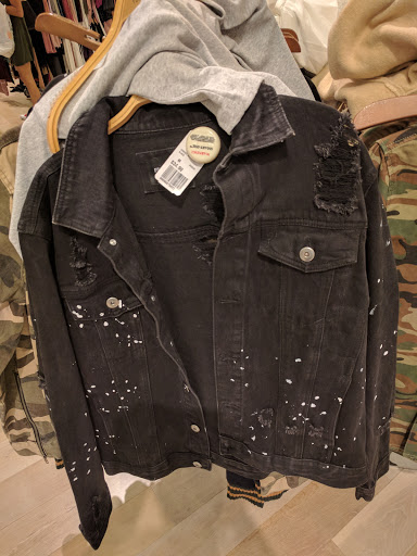 Clothing Store «Forever 21», reviews and photos, 757 Spectrum Center Dr, Irvine, CA 92618, USA