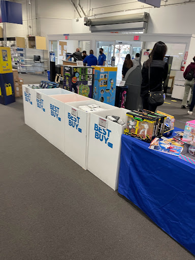 Electronics Store «Best Buy», reviews and photos, 2415 Via Campo, Montebello, CA 90640, USA