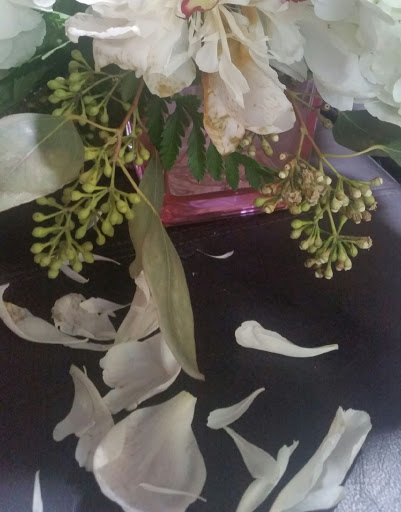 Florist «Tuthill Florist Euclid», reviews and photos, 557 E 185th St, Cleveland, OH 44119, USA