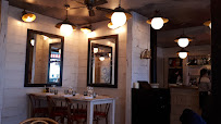 Atmosphère du Restaurant de fruits de mer Bistrot de Marius à Paris - n°11