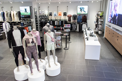Sportswear Store «lululemon», reviews and photos, 21 W Jefferson Ave, Naperville, IL 60540, USA
