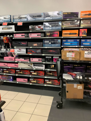 Beauty Supply Store «Sally Beauty», reviews and photos, 950 Biddle Rd, Medford, OR 97504, USA