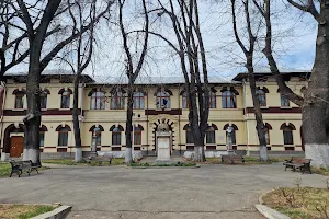 Colegiul Național "Vasile Alecsandri" image