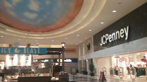 Shopping Mall «Chapel Hill Mall», reviews and photos, 2000 Brittain Rd, Akron, OH 44310, USA
