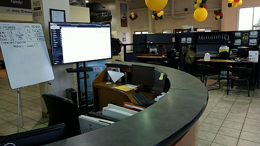 Car Dealer «LaFontaine Chrysler Dodge Jeep Ram of Fenton», reviews and photos, 15123 North Rd, Fenton, MI 48430, USA