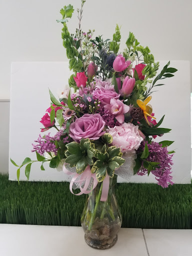 Florist «Event Connoisseur Flowers & Gifts», reviews and photos, 39 New London Turnpike #116, Glastonbury, CT 06033, USA