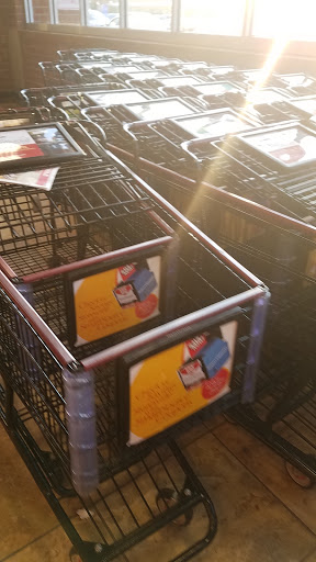 Supermarket «Giant Eagle Supermarket», reviews and photos, 2775 W Market St, Fairlawn, OH 44333, USA