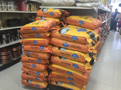 Indian Grocery Store «Nepali Store Cincinnatti Ohio», reviews and photos, 3091 W Galbraith Rd, Cincinnati, OH 45239, USA