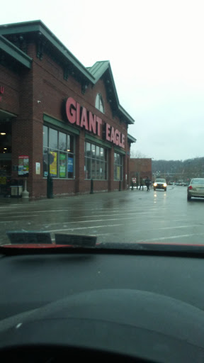 Supermarket «Giant Eagle Supermarket», reviews and photos, 420 E Waterfront Dr, Homestead, PA 15120, USA