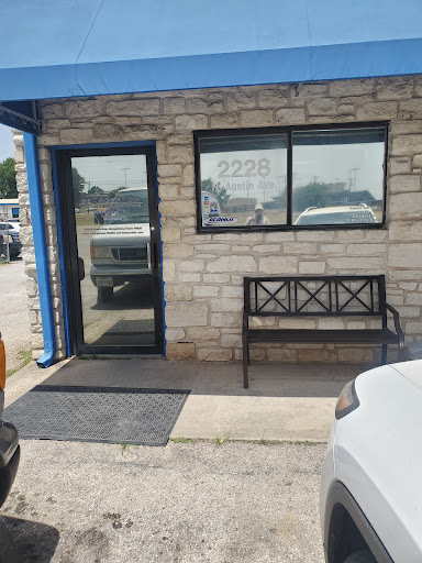 Muffler Shop «Georgetown Muffler Shop», reviews and photos, 2228 N Austin Ave, Georgetown, TX 78626, USA