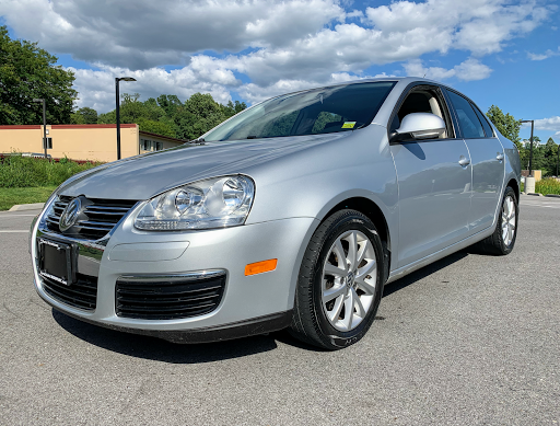 Used Car Dealer «Auto Warehouse», reviews and photos, 218 Main St, Poughkeepsie, NY 12601, USA