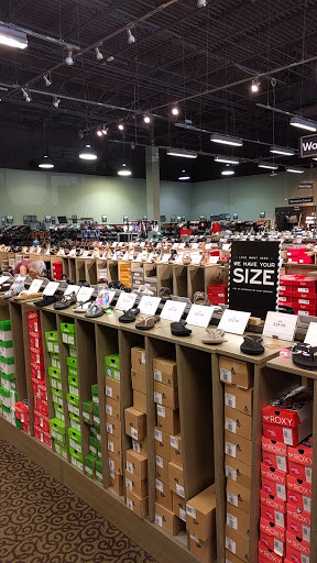 Shoe Store «DSW Designer Shoe Warehouse», reviews and photos, 6722 Charlotte Pike, Nashville, TN 37209, USA
