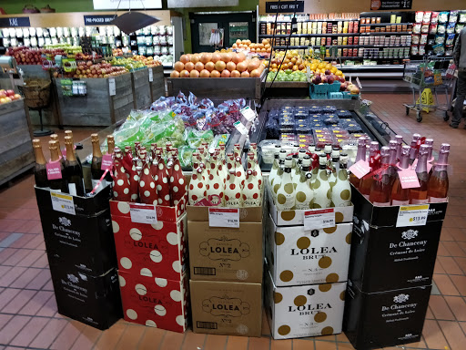 Grocery Store «Whole Foods Market», reviews and photos, 7511 Leesburg Pike, Falls Church, VA 22043, USA
