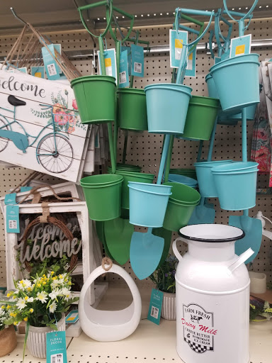 Discount Store «Big Lots», reviews and photos, 7005 Clairton Rd, West Mifflin, PA 15122, USA