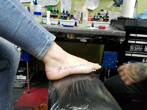 Tattoo Shop «Love Hate Tattoo», reviews and photos, 217 1/2 Alexander St, Rochester, NY 14607, USA