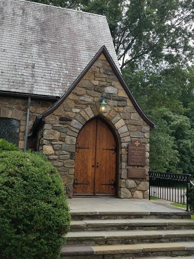 Historical Landmark «Union Church of Pocantico Hills», reviews and photos, 555 Bedford Rd, Tarrytown, NY 10591, USA