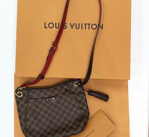 Used Clothing Store «Clothes Mentor Arlington Heights», reviews and photos, 862 W Dundee Rd, Arlington Heights, IL 60004, USA