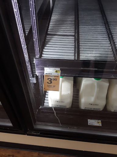 Grocery Store «Rays Food Place», reviews and photos, 1139 S Cloverdale Blvd, Cloverdale, CA 95425, USA