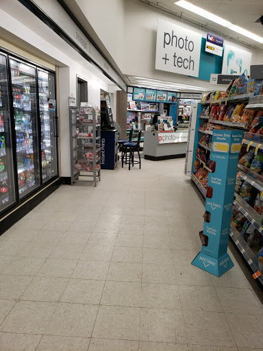 Drug Store «Walgreens», reviews and photos, 910 N Rand Rd, Lake Zurich, IL 60047, USA