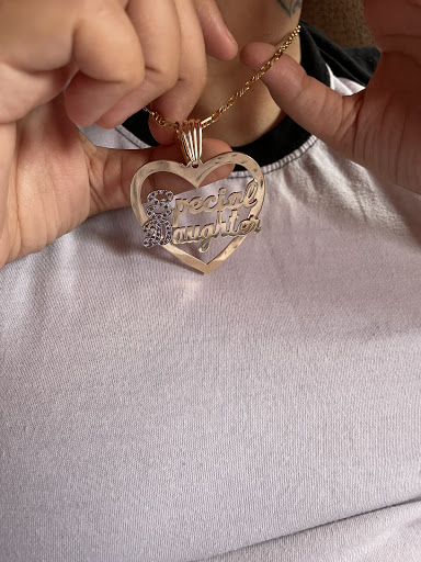 Jeweler «K & D Jewelry & Gold Buyers», reviews and photos, 37-15 Ditmars Blvd, Astoria, NY 11105, USA